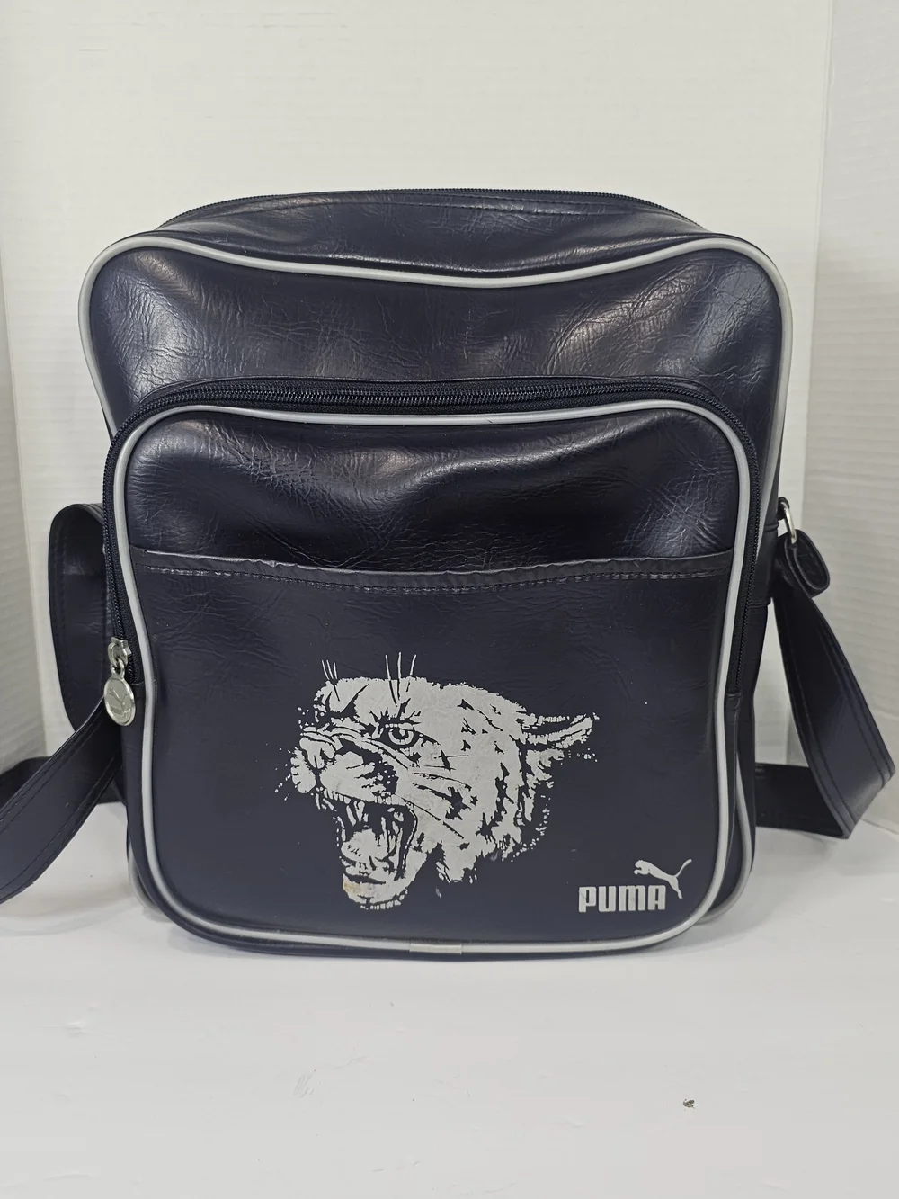 VTG PUMA Crossbody Bag Navy Blue 90’s Y2K Retro Vinyl Puma Logo